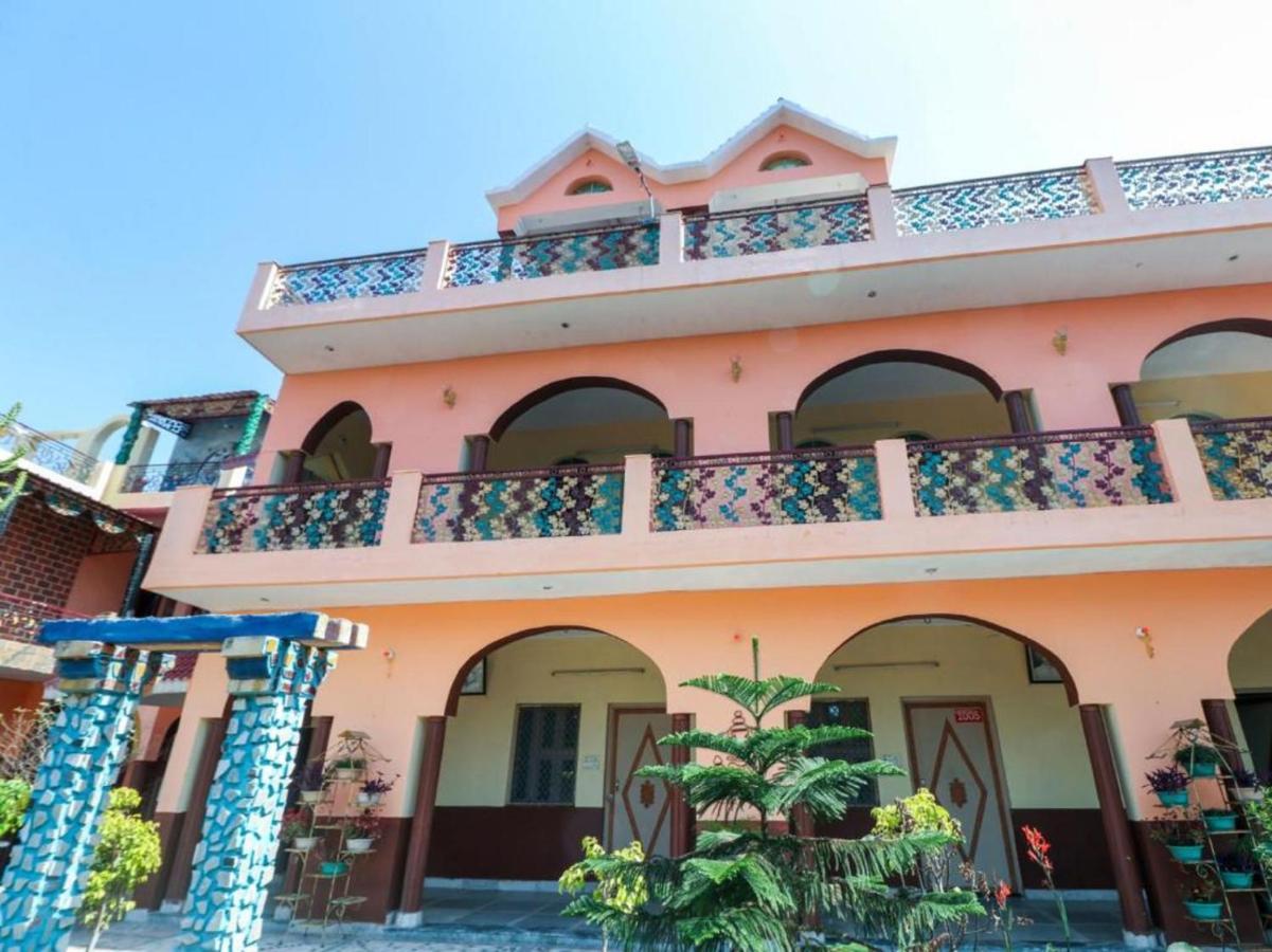 Oyo 74862 Shree Krishna Leela Hotel Manipal Esterno foto